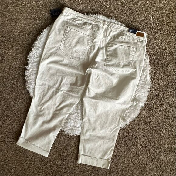 Crown & Ivy Jeans High Rise Skinny Crop New White Stretchy Womens Size 22W - Picture 2 of 11